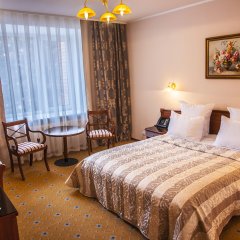 Парус в Хабаровске 5 отзывов об отеле, цены и фото номеров - забронировать гостиницу Парус онлайн Хабаровск комната для гостей фото 2