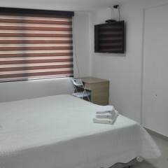 Hotel Avril сейф в номере