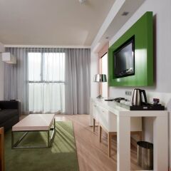 DoubleTree by Hilton Hotel Girona комната для гостей фото 4