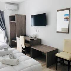 Отель Napoli Suites Сан Джулианс фото 6