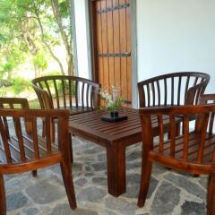 Отель Pelican View Cottages балкон