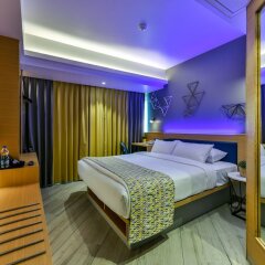 Indie Stays in Mumbai, India from 108$, photos, reviews - zenhotels.com guestroom