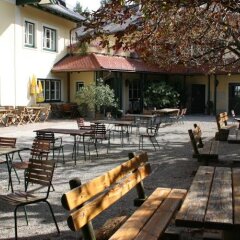 Отель Gasthaus Überfuhr Эльсбетен бассейн