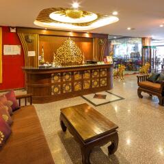 Tanawan Phuket Hotel интерьер отеля