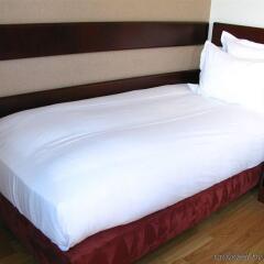 Bedford Hotel & Congress Centre комната для гостей