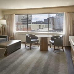 Отель Sheraton Ottawa Hotel Канада, Оттава - отзывы, цены и фото номеров - забронировать отель Sheraton Ottawa Hotel онлайн комната для гостей фото 3