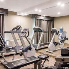 Отель Comfort Inn Montréal Aéroport Канада, Монреаль - отзывы, цены и фото номеров - забронировать отель Comfort Inn Montréal Aéroport онлайн фитнесс-зал