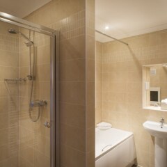 Отель Fountain Court Apartments - Grove Executive Великобритания, Эдинбург - отзывы, цены и фото номеров - забронировать отель Fountain Court Apartments - Grove Executive онлайн ванная