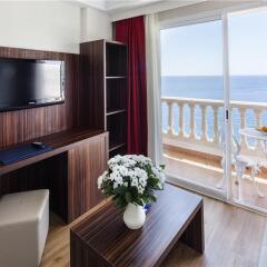 Отель Europe Playa Marina удобства в номере