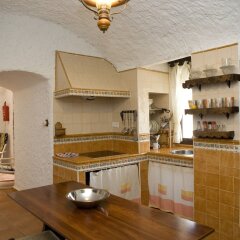 Отель Cuevalia. Alojamiento Rural En Cueva Сьерра-Невада в номере