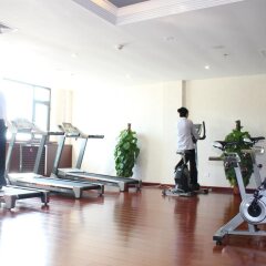 Capital Airport International Hotel фитнесс-зал
