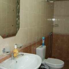 Гостиница Reskator Hotel в Сочи 8 отзывов об отеле, цены и фото номеров - забронировать гостиницу Reskator Hotel онлайн ванная
