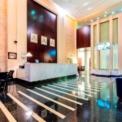Nojoum Hotel Apartments интерьер отеля