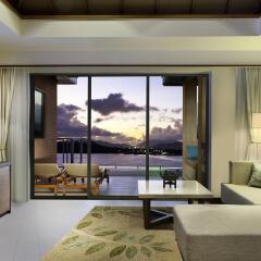Отель The Westin Siray Bay Resort & Spa, Phuket Таиланд, Пхукет - отзывы, цены и фото номеров - забронировать отель The Westin Siray Bay Resort & Spa, Phuket онлайн комната для гостей фото 4