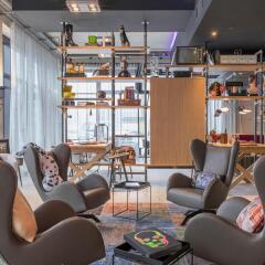 Отель Moxy Munich Messe Ашхайм интерьер отеля