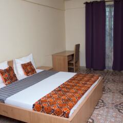 Отель Jayliz Lodge-Tema Тема комната для гостей фото 3
