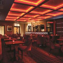 Отель Thistle Piccadilly гостиничный бар