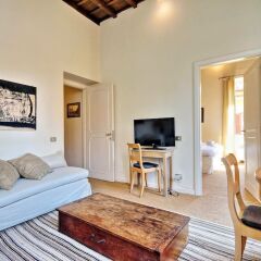 Апартаменты Trevi Stylish Apartment комната для гостей фото 5