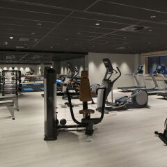 Tangla Hotel Brussels фитнесс-зал фото 4