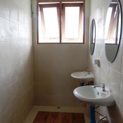 Отель Don Muang Boutique House Бангкок ванная