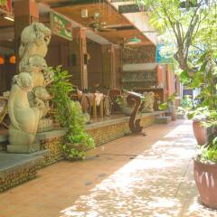 Отель Khaosan Holiday гостиничный бар