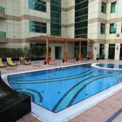 Dunes Hotel Apartments Oud Metha бассейн фото 3