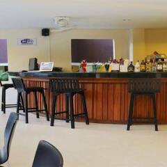 The Wave Patong Boutique Hotel гостиничный бар