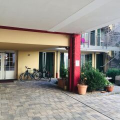Das Hotel In Munchen Мюнхен парковка