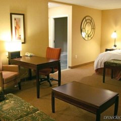 Отель Hampton Inn & Suites San Antonio-Airport США, Сан-Антонио - отзывы, цены и фото номеров - забронировать отель Hampton Inn & Suites San Antonio-Airport онлайн комната для гостей фото 3