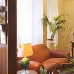 Отель Hôtel Saint Roch Франция, Париж - 1 отзыв об отеле, цены и фото номеров - забронировать отель Hôtel Saint Roch онлайн интерьер отеля