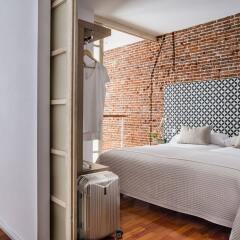 Апартаменты Eric Vökel Boutique Apartments - Madrid Suites комната для гостей фото 5