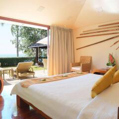 Отель The Sunset Beach Resort & Spa Taling Ngam Таиланд, Самуи - отзывы, цены и фото номеров - забронировать отель The Sunset Beach Resort & Spa Taling Ngam онлайн комната для гостей