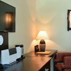 Отель Andaman White Beach Resort Таиланд, пляж Банг-Тао - 3 отзыва об отеле, цены и фото номеров - забронировать отель Andaman White Beach Resort онлайн удобства в номере фото 2