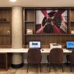 Отель Hampton by Hilton London Stansted Airport интерьер отеля фото 3