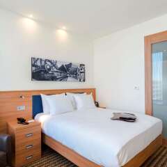 Отель Hampton by Hilton Amsterdam/Arena Boulevard Нидерланды, Амстердам - 2 отзыва об отеле, цены и фото номеров - забронировать отель Hampton by Hilton Amsterdam/Arena Boulevard онлайн комната для гостей фото 5