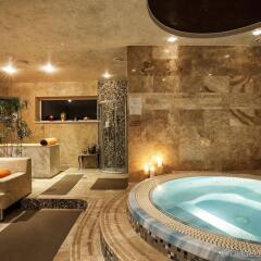 Апарт-отель Ararat All Suites бассейн