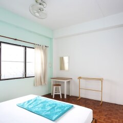 Отель The I Talay Room & Souvenir Guesthouse Таиланд, Краби - отзывы, цены и фото номеров - забронировать отель The I Talay Room & Souvenir Guesthouse онлайн комната для гостей