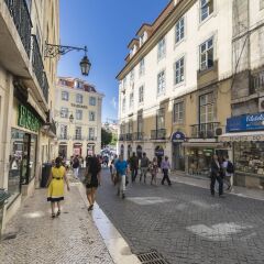 Отель Santa Justa Elevator by Rentestate