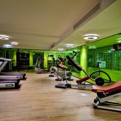 Отель Sofitel Lyon Bellecour фитнесс-зал