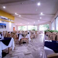 Отель Aquamarina Beach Hotel Мексика, Канкун - отзывы, цены и фото номеров - забронировать отель Aquamarina Beach Hotel онлайн помещение для мероприятий