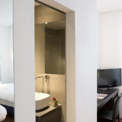 Отель Aqua Hotel Brussels Бельгия, Брюссель - 2 отзыва об отеле, цены и фото номеров - забронировать отель Aqua Hotel Brussels онлайн комната для гостей фото 5