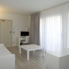 Hotel Vienna in Lido di Jesolo, Italy from 114$, photos, reviews - zenhotels.com guestroom photo 2