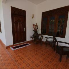 Отель Lahiru Villa фото 2