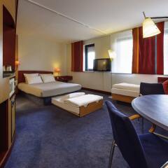 Отель Novotel Suites Berlin City Potsdamer Platz комната для гостей
