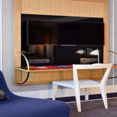 Отель L'Echiquier Opéra Paris MGallery by Sofitel Франция, Париж - 8 отзывов об отеле, цены и фото номеров - забронировать отель L'Echiquier Opéra Paris MGallery by Sofitel онлайн удобства в номере фото 2