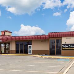 Отель Econo Lodge Кингсвилль парковка