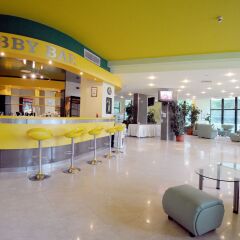 Отель Palm Beach Hotel- All Inclusive Болгария, Золотые пески - отзывы, цены и фото номеров - забронировать отель Palm Beach Hotel- All Inclusive онлайн гостиничный бар