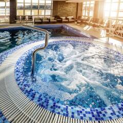Отель Radisson Resort & Residences Zavidovo Вараксино бассейн