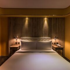Inhouse Hotel комната для гостей