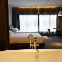 S Ratchada Leisure Hotel ванная